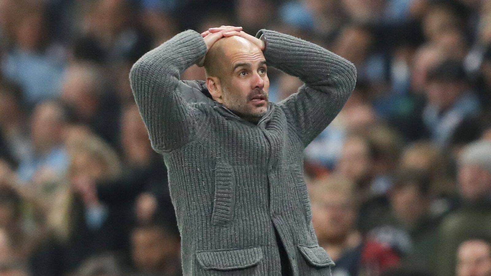 
                <strong>2018/2019: Wieder diese verflixte Auswärtstor-Regel…</strong><br>
                Nachdem sich Manchester City im Achtelfinale mit 3:2 und 7:0 gegen den FC Schalke 04 durchgesetzt hatte, kam es im Viertelfinale erneut zu einem englischen Duell. Diesmal war Tottenham Hotspur der Gegner. Das Hinspiel gewann Tottenham durch einen Treffer von Heung-min Son mit 1:0. Im Rückspiel setzte sich Manchester im eigenen Stadion zwar mit 4:3 durch. Aufgrund der Auswärtstor-Regelung schied City trotzdem aus.
              