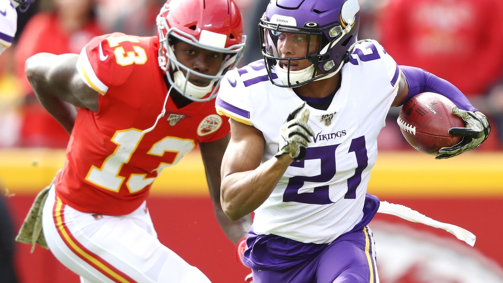 
                <strong>Minnesota Vikings: Mike Hughes (Defense)</strong><br>
                Die Vikings haben ausgemistet und alle letztjährigen Starter auf der Cornerback-Position abgegeben. Mike Hughes ist plötzlich der erfahrenste Cornerback in Minnesota und muss sich von einem Rotationsspieler zu einem Leistungsträger entwickeln. Geschieht dies nicht, haben die Vikings trotz ihres starken Pass Rushs und dominanten Safetys ein Problem in der Passverteidigung.
              