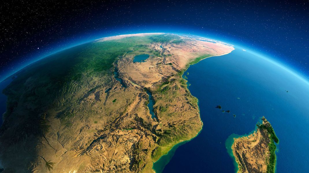 Blick aufs östliche Afrika entlang des Ostafrikanischen Grabens in erhöhter Darstellung 