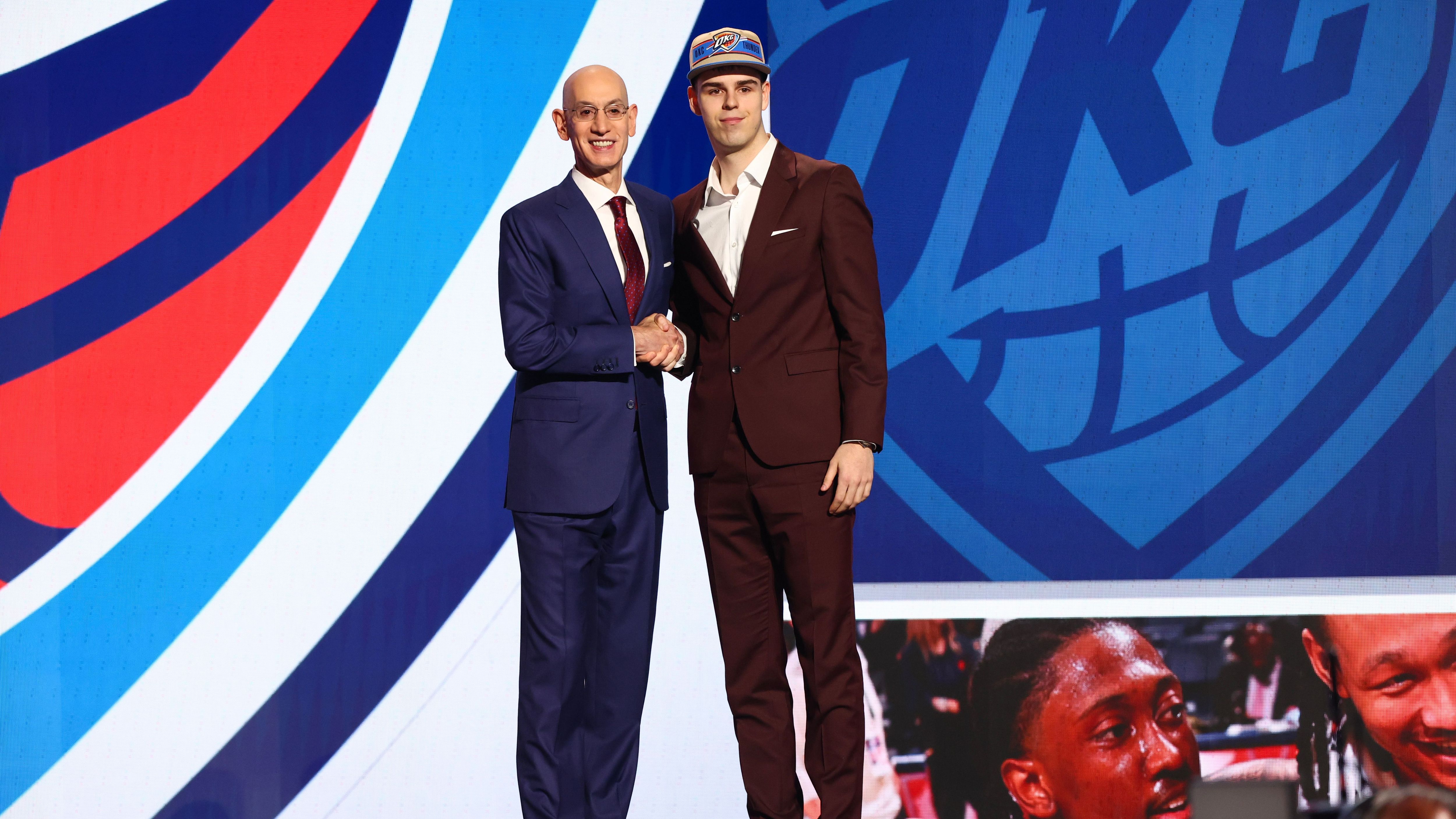 <strong>12. Pick: Oklahoma City Thunder -&nbsp;Nikola Topic</strong> <br>Position: PG<br>Alter: 18 Jahre<br>Nation: Serbien <br>Team: KK Crvena Zvezda (Serbien)