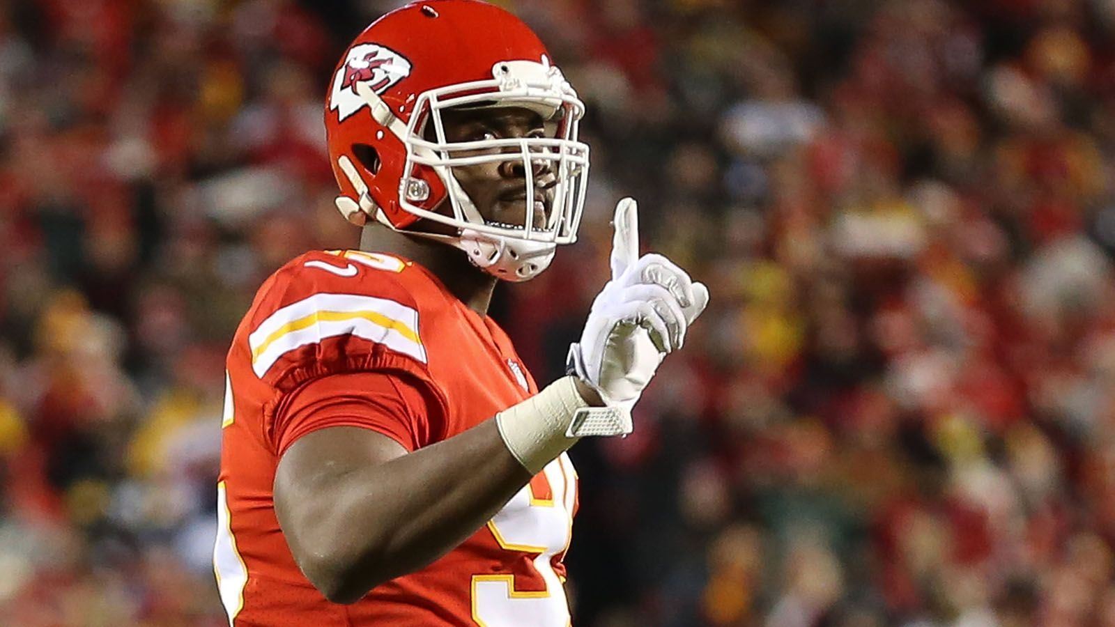 
                <strong>5. Platz: Chris Jones</strong><br>
                &#x2022; Team: Kansas City Chiefs<br>&#x2022; Position: Defensive Tackle<br>&#x2022; <strong>Overall Rating: 91</strong><br>&#x2022; Key Stats: Speed: 69 - Strength: 92 - Awareness: 95<br>
              