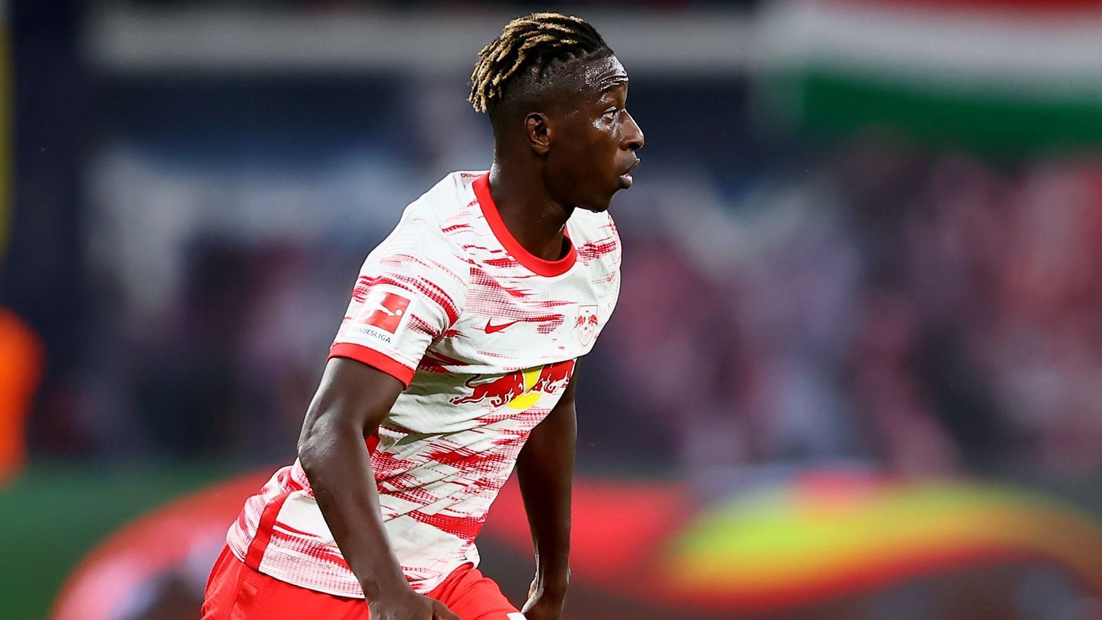 
                <strong>Amadou Haidara</strong><br>
                Darf nach 68 Minuten für den blassen Kampl ran. ohne Bewertung
              