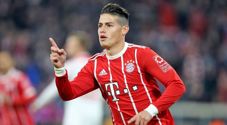 
                <strong>James (FC Bayern)</strong><br>
                Zum ersten Mal in der 19. Minute zu sehen – dann aber gleich richtig: James schiebt Robbens klasse Vorarbeit von rechts überlegt ins kurze Eck ein. Zwei Minuten danach gleich mit dem nächsten Versuch aus der Distanz. Gefühlvolle Flanke auf Lewandowski kurz später, die fast zum 2:0 geführt hätte. Auch nach dem Seitenwechsel bemüht, hält in fast jeder seiner Aktionen das Tempo hoch. ran-Note: 2
              