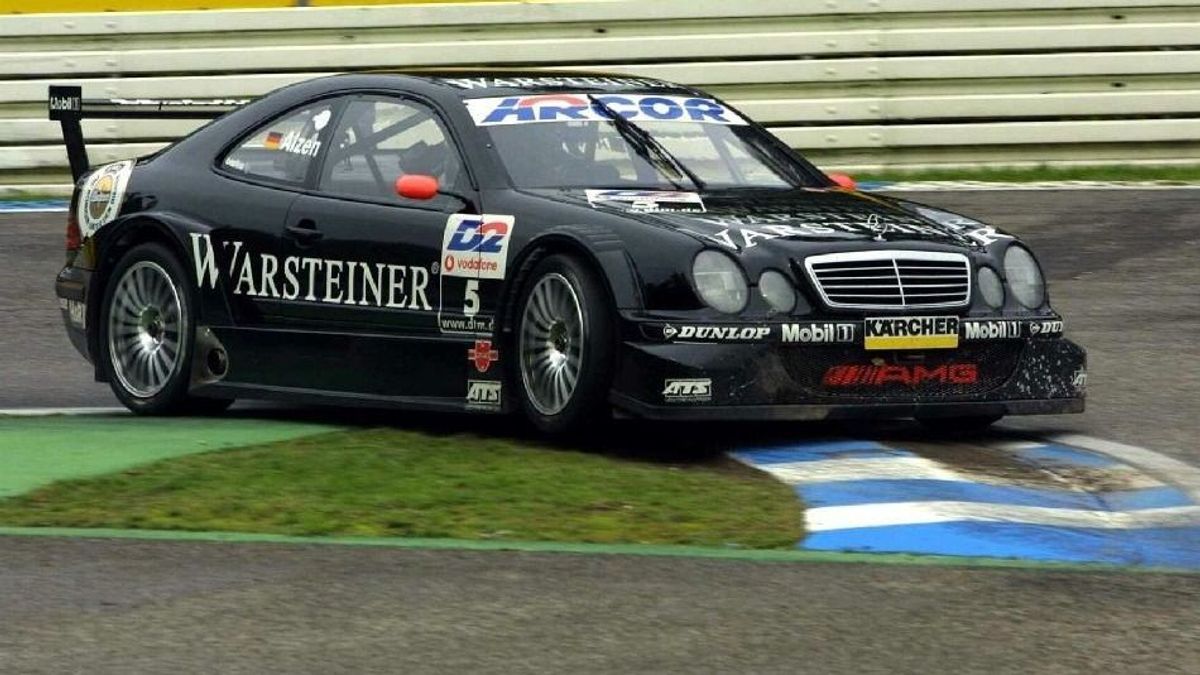 Timo Bernhard testete 2001 beim DTM-Test in Hockenheim Uwe Alzens Mercedes