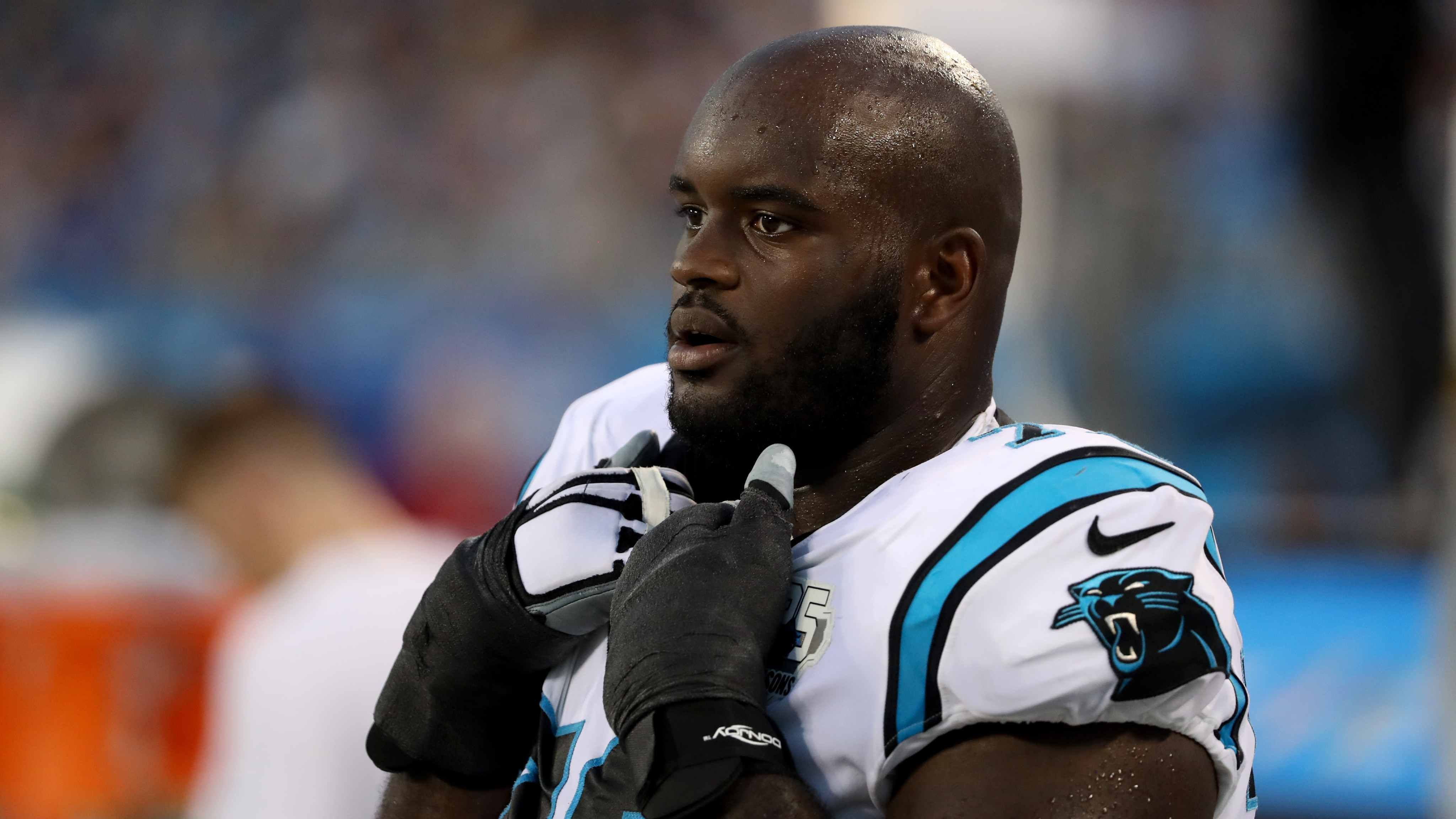 
                <strong>UNTERSCHRIEBEN: Carolina Panthers: Taylor Moton (Offensive Tackle) </strong><br>
                Der Offensive Tackle unterzeichnete den Tender zwei Tage, nachdem ihn die Carolina Panthers mit dem Tag versehen hatten. Damit kassiert er 13,754 Millionen US-Dollar im Jahr 2021.
              