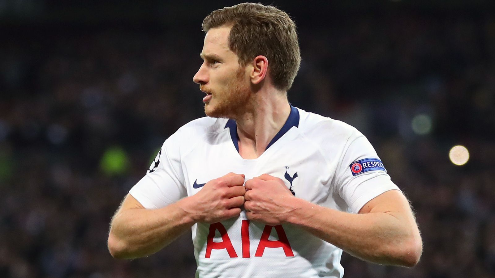 
                <strong>Tottenham Hotspur (England)</strong><br>
                Rund 45 Millionen Euro pro Jahr soll Versicherungsgesellschaft AIA zum Budget bei Tottenham Hotspur beisteuern. Die Zusammenarbeit zwischen den Londonern und dem Unternehmen aus Hong Kong geht nach der kürzlichen Vertragsverlängerung mindestens noch bis 2022.
              