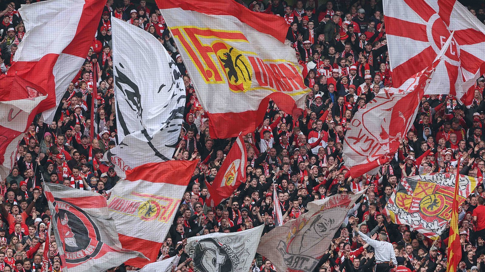 
                <strong>Platz 1: 1. FC Union Berlin</strong><br>
                &#x2022; 4,91 Sterne<br>
              