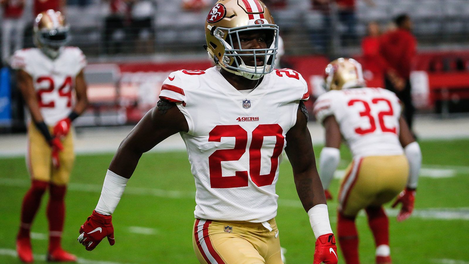 
                <strong>Jimmie Ward (San Francisco 49ers)</strong><br>
                Auch die San Francisco 49ers haben in Woche 12 einen Spieler für den Rest der Saison verloren. Wie bereits im vergangenen Jahr kann Safety Jimmie Ward die Spielzeit nicht gesund beenden. Bei einem Tackle gegen Bucanneers-Running-Back Peyton Barber brach sich Ward den Unterarm. Das bestätigten die Röntgen-Tests im Anschluss. Da sein Rookie-Vertrag zum Ende der Saison ausläuft, könnte es gleichzeitig das vorerst letzte Spiel für Ward im 49ers-Trikot gewesen sein.
              