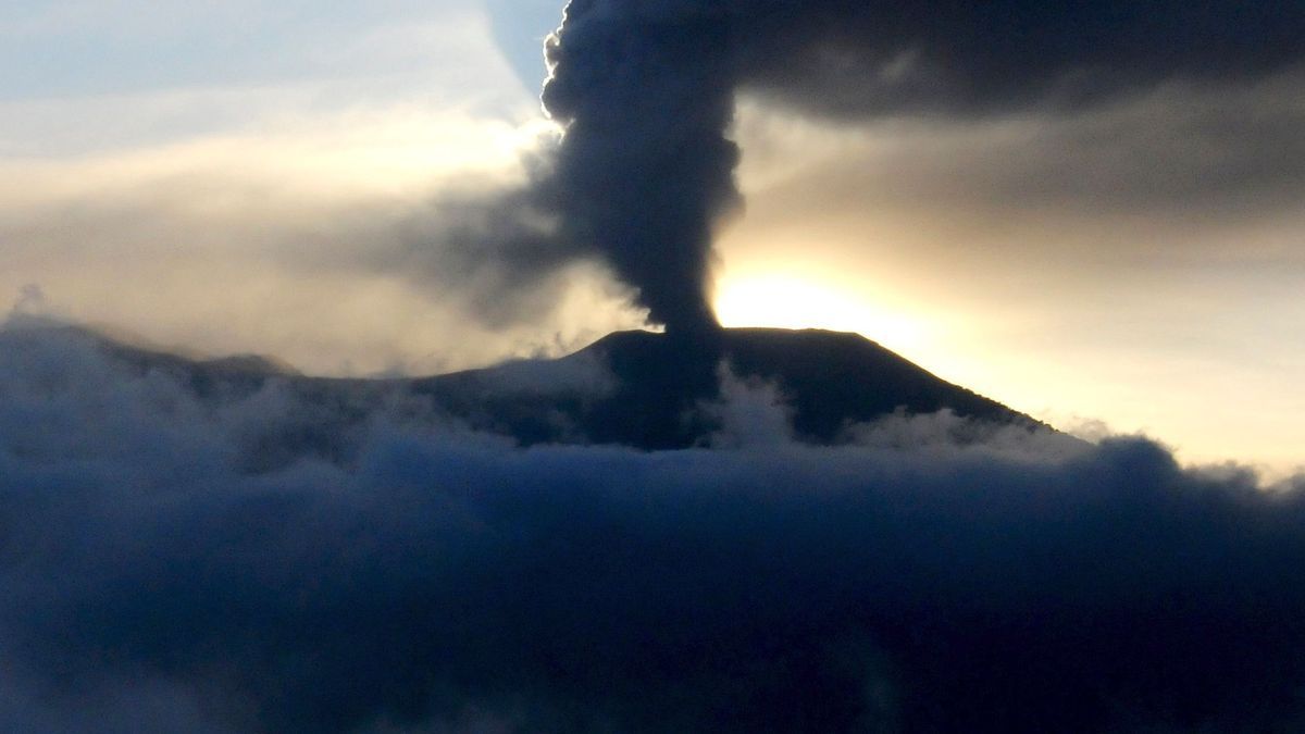 APTOPIX Indonesia Volcano Eruption
