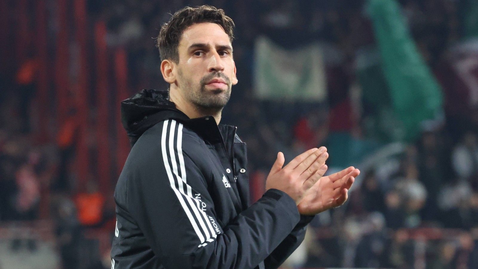 
                <strong>Rani Khedira (Union Berlin)</strong><br>
                Keine positiven Nachrichten gab es zudem für Union-Abräumer Rani Khedira,...
              