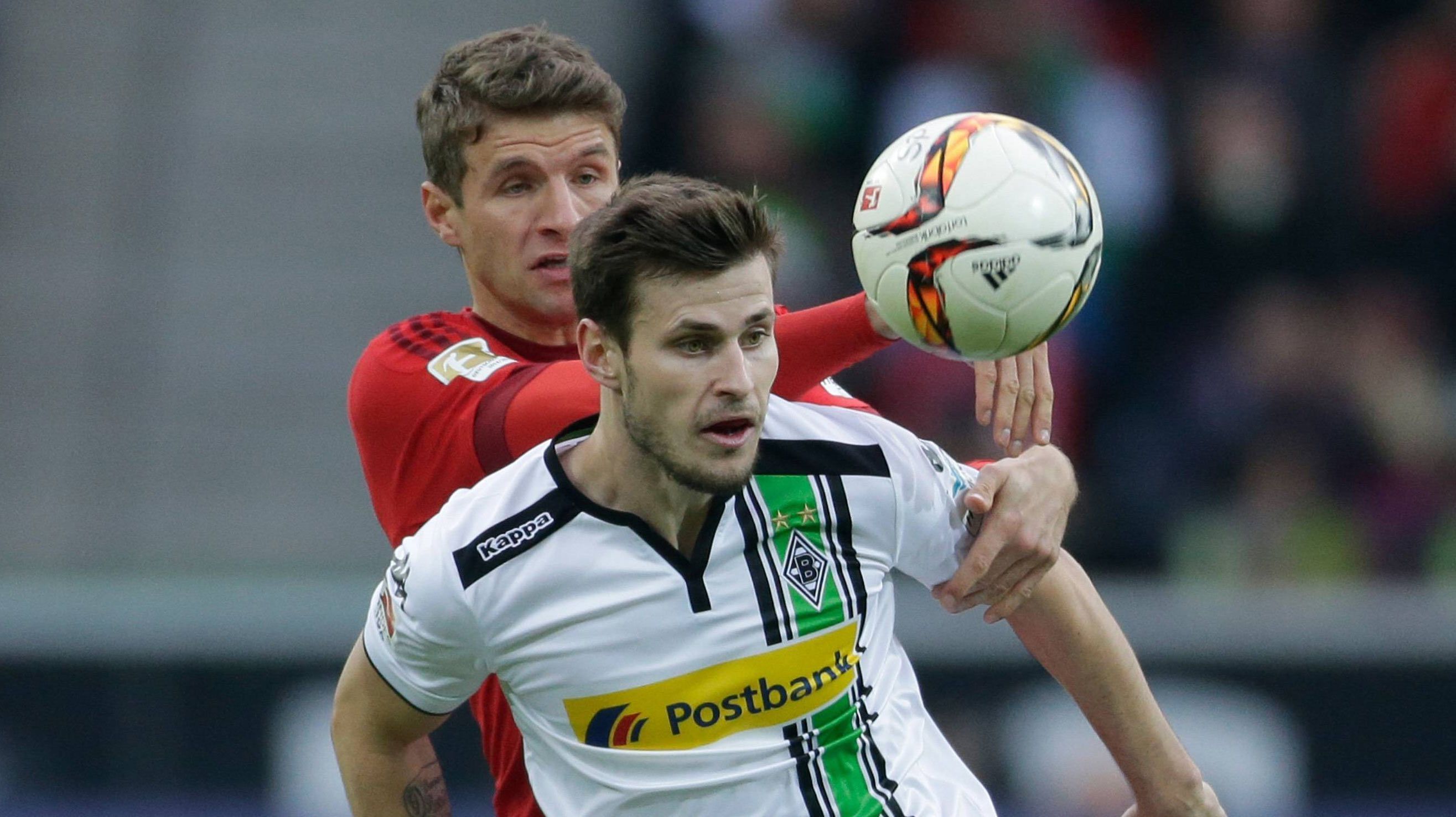 
                <strong>Havard Nordtveit (Borussia Mönchengladbach)</strong><br>
                Havard Nordtveit (Borussia Mönchengladbach): Defensiv über jeden Zweifel erhaben, wirft sich mutig in so manchen Schuss. In der Nähe des bayerischen Strafraums agiert der Norweger jedoch zu zögerlich. Die nötige Coolness geht ihm ab. ran-Note: 3
              