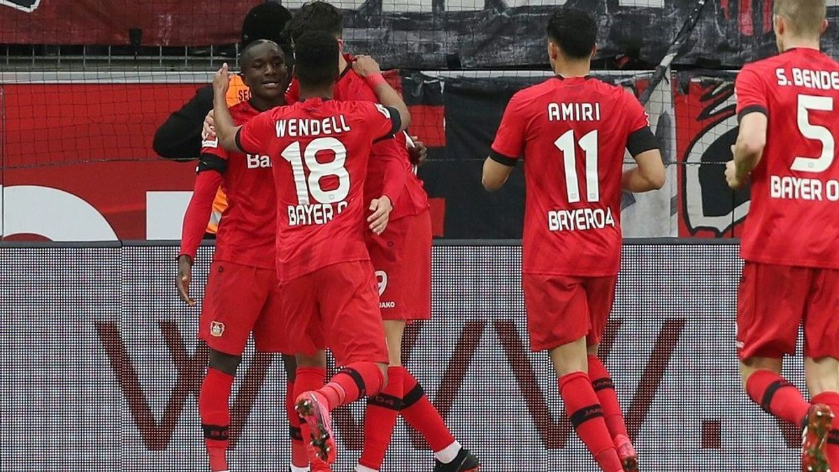 Bayer Leverkusen gewinnt gegen Augsburg mit 2:0
