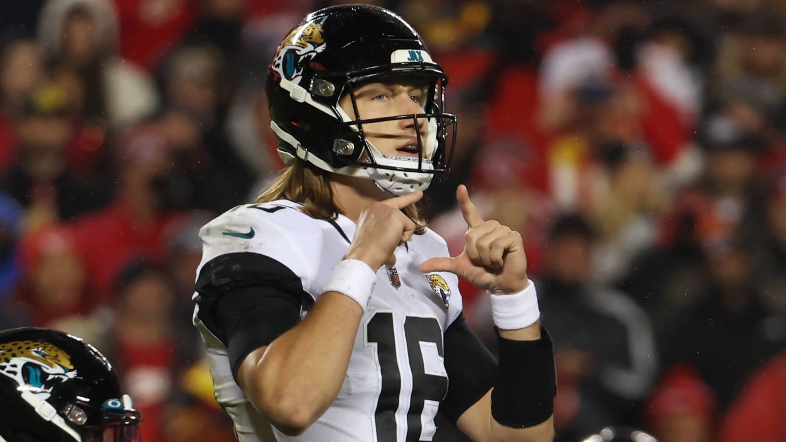 
                <strong>Platz 39: Trevor Lawrence</strong><br>
                &#x2022; Team: Jacksonville Jaguars<br>&#x2022; Position: Quarterback<br>&#x2022; Platzierung im Vorjahr: 32<br>
              