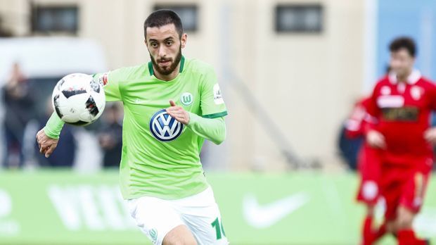 
                <strong>VfL Wolfsburg (13.)</strong><br>
                Die Wölfe haben hingelangt, den unzufriedenen Julian Draxler nach Paris ziehen lassen. Dafür kamen Yunus Malli, Paul-Georges Ntep, Victor Osimhen und Riechedly Bazoer. Viel Qualität, aber auch viel Konfliktpotenzial im Kader beim Kampf um die Stammplätze. Kann Trainer Valerien Ismael den möglichen Frust in positive Kräfte bündeln und den zuletzt positiven Trend fortsetzen, hat Wolfsburg mit dem Abstiegskampf recht schnell nicht mehr viel zu tun. Die Tests verliefen bei nur einem Sieg aus drei Spielen aber eher mittelmäßig. ran-Form: Graues Mittelmaß
              