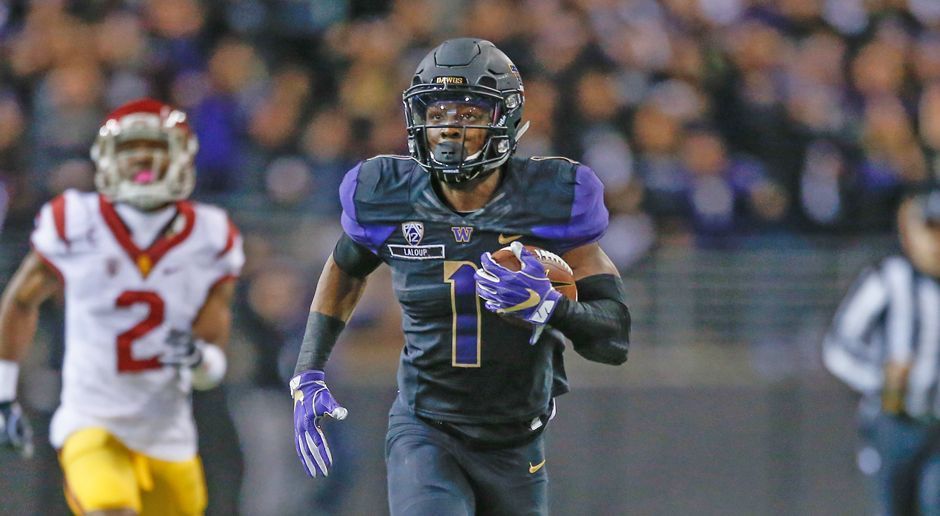 
                <strong>Pick 18 – Tennesse Titans: John Ross (Wide Receiver, Washington)</strong><br>
                Zwei Löcher hatten die Tennessee Titans, die es vor dieser ersten Runde zu stopfen galt. Das große Bedürfnis nach einem Cornerback konnten sie bereits mit dem Pick von Marshon Lattimore befriedigen, jetzt ist ein Ziel für Quarterback Marcus Mariota an der Reihe. John Ross bringt dabei mit seinem unglaublichen Speed eine neue Dimension in die Offensive der Titans und Mariota hat den Arm, die auseinandergezogene Defense ganz tief zu schlagen. Außerdem hat Ross mindestens einen Touchdown in jedem seiner drei Jahre am College per Kickoff-Return erzielt. 
              