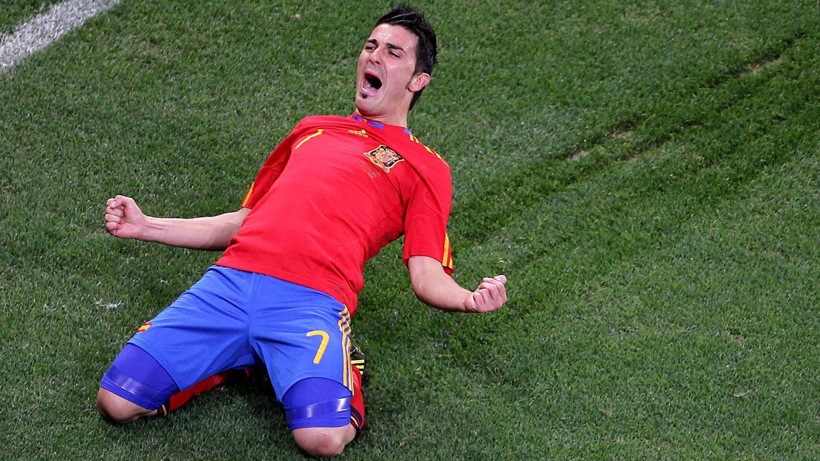 <strong>Spanien: David Villa</strong><br>Erfolge: 1x Champions-League-Sieger, 3x spanischer Meister, 3x spanischer Pokalsieger<br>Nationalmannschaftserfolge: 1x Weltmeister, 1x Europameister, 98 Länderspiele, 59 Tore