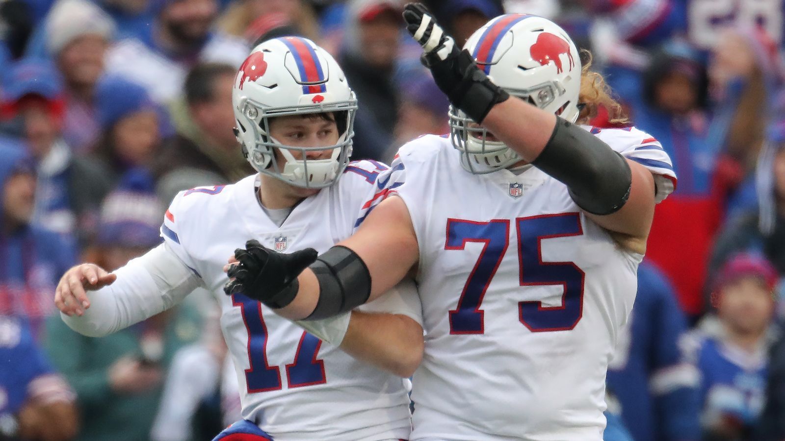 
                <strong>Buffalo Bills</strong><br>
                Platz 31: Buffalo BillsDurchschnittliche Zahlung an einen Spieler im Jahr: 2,427,035 Millionen Dollar (umgerechnet: 2,14 Mio. Euro)
              