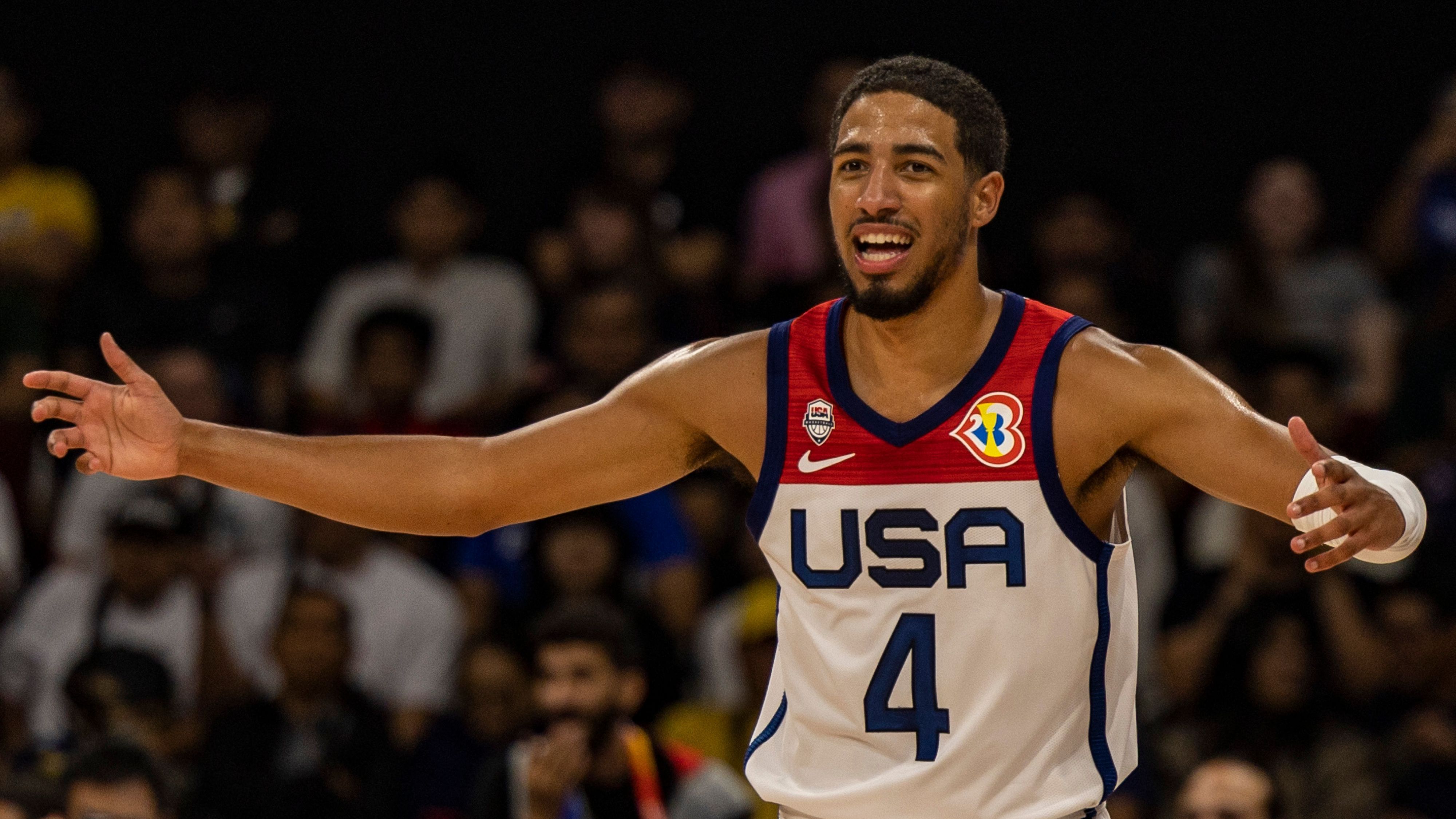 <strong>Tyrese Haliburton (Indiana Pacers) - Point Guard</strong><br>Bei der letztjährigen Basketball-WM musste sich Tyrese Haliburton noch im Halbfinale dem deutschen Team geschlagen geben. Ein halbes Jahr später spielt der Point Guard die beste Saison seiner Karriere. Kaum ein Spieler setzt seine Teamkollegen derart gut in Szene und beeinflusst dadurch das Spiel auch ohne das perfekte Scoring.