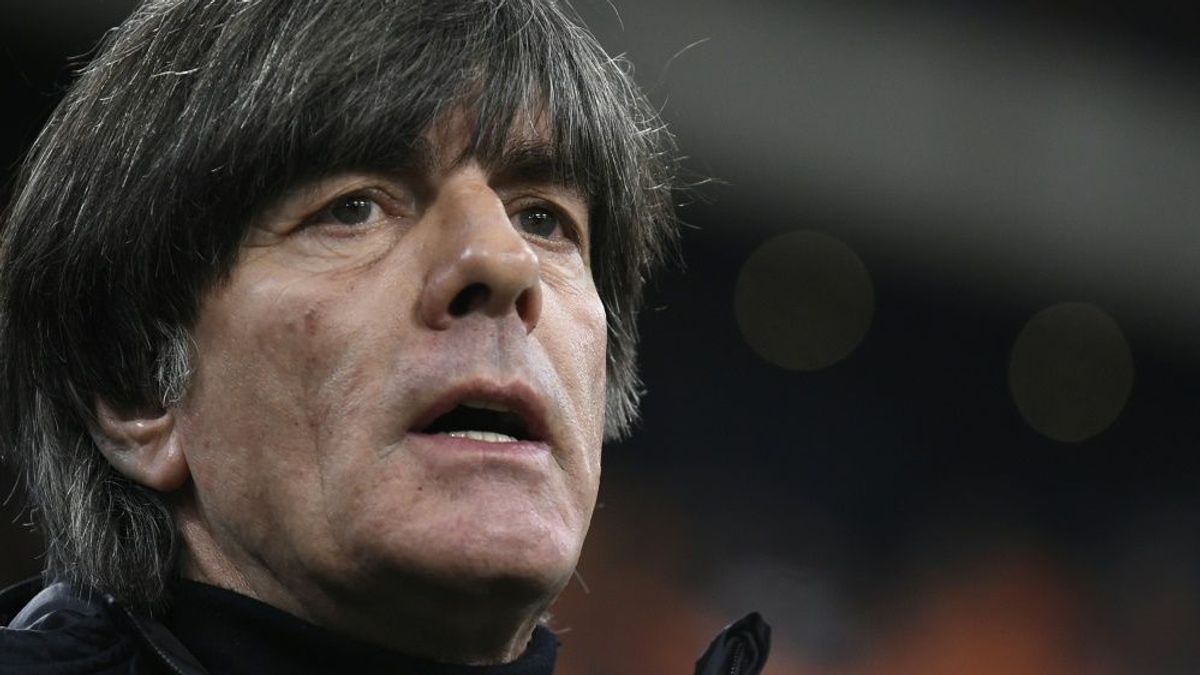 Bundestrainer Joachim Löw lobt die Transfers des BVB
