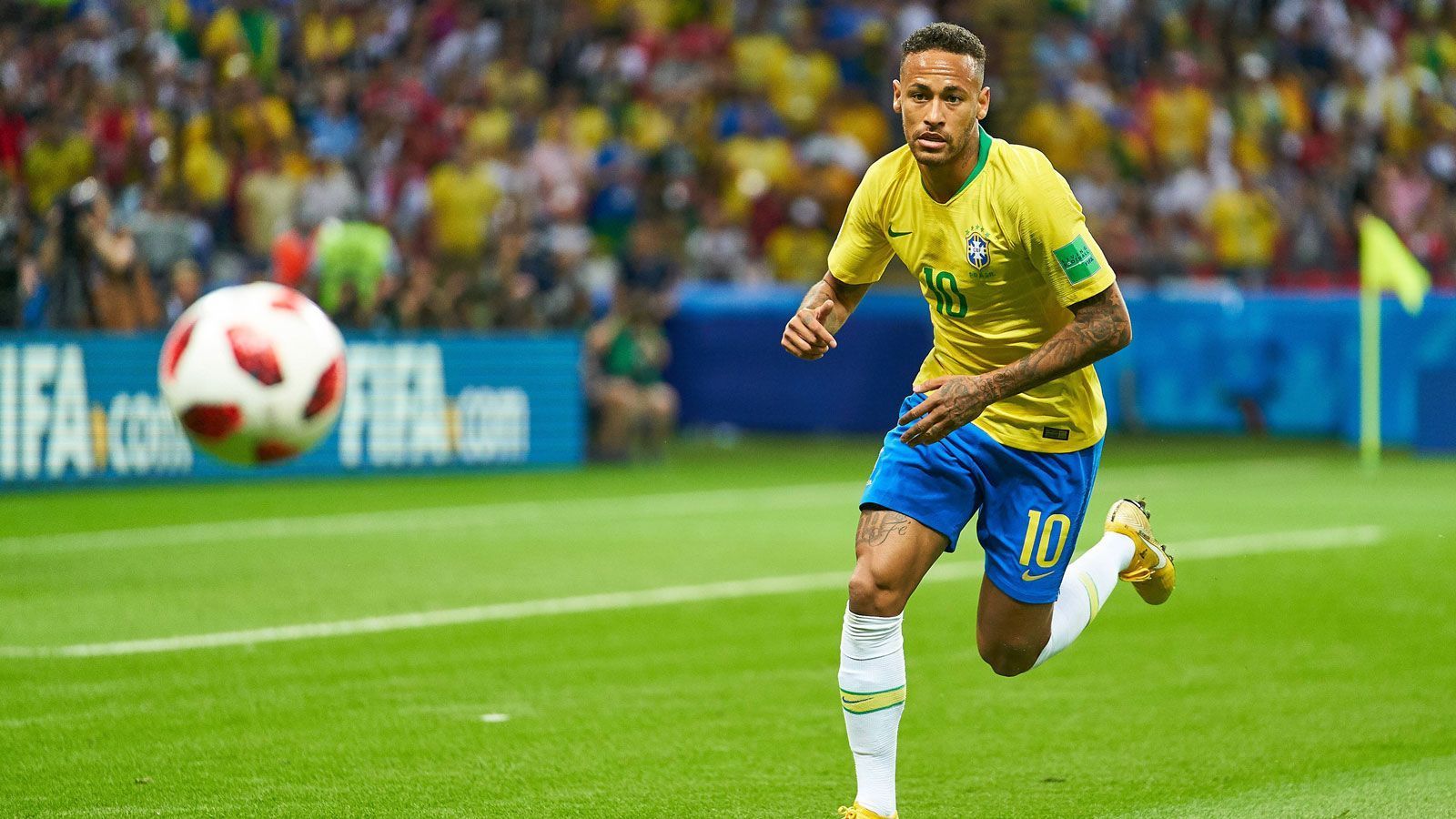 
                <strong>2. Neymar</strong><br>
                Geschätzter Transfermarktwert: 195,7 Millionen EuroAlter: 26Verein: Paris St. GermainVertrag bis: 2022
              