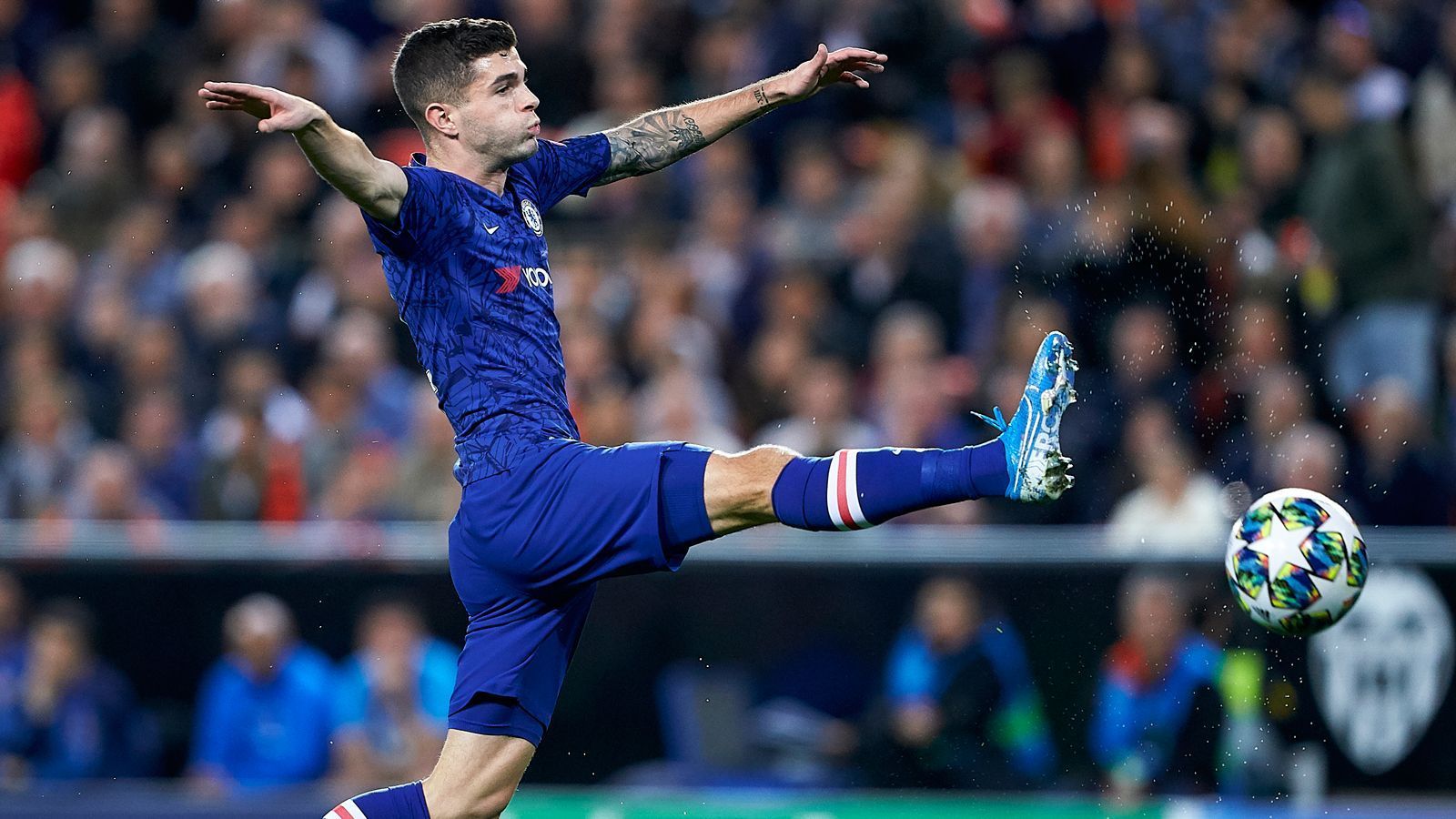 
                <strong>Platz 3: Christian Pulisic</strong><br>
                64 Millionen EuroZeitpunkt des Transfers: Januar 2019Abgebender Verein: Borussia Dortmund
              