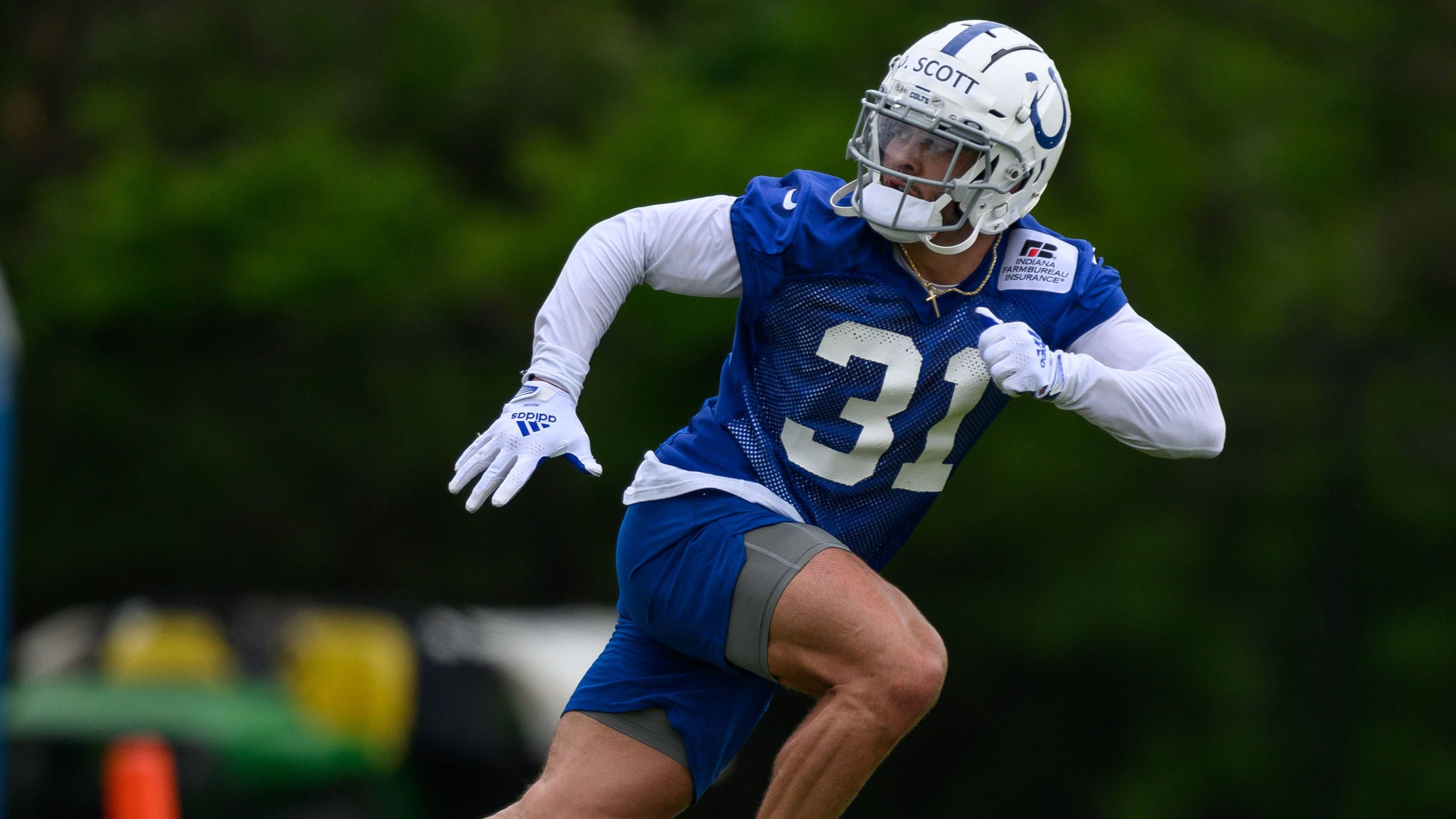 <strong>Daniel Scott: Achillessehne</strong><br>Brutales Verletzungspech für Daniel Scott: Der 25-Jährige erlitt bei den OTAs der Indianapolis Colts einen Achillessehnenriss und wird die zweite Saison in Folge verletzt verpassen. Vergangenes Jahr hatte der damalige Rookie sich im Trainingscamp einen Kreuzbandriss zugezogen. Die Indianapolis Colts hatten Scott 2023 in der fünften Runde gedraftet.