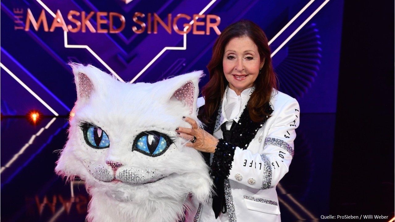 Seit über 50 Jahren im Showbiz: Alles über "The Masked Singer"-Katze Vicky Leandros