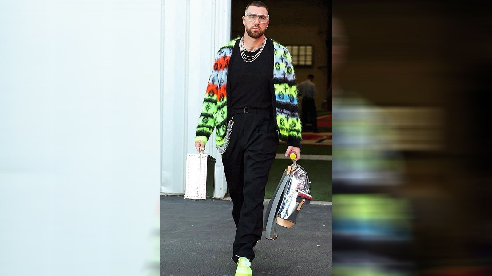 
                <strong>Travis Kelce</strong><br>
                Startet hier ein Trend? Mit diesem Outfit von Travis Kelce macht der Tight End ja sogar eine Schutzbrille alltagstauglich.
              