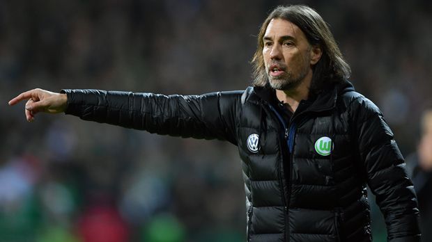 
                <strong>Martin Schmidt (VfL Wolfsburg)</strong><br>
                Platzierung bei der Trennung: 14.Punkteschnitt: 1,05 Punkte (19 Spiele auf der Bank)Verein übernommen auf Platz: 14Punkteschnitt von Vorgänger Andries Jonker: 1,0 Punkte (vier Spiele auf der Bank)
              