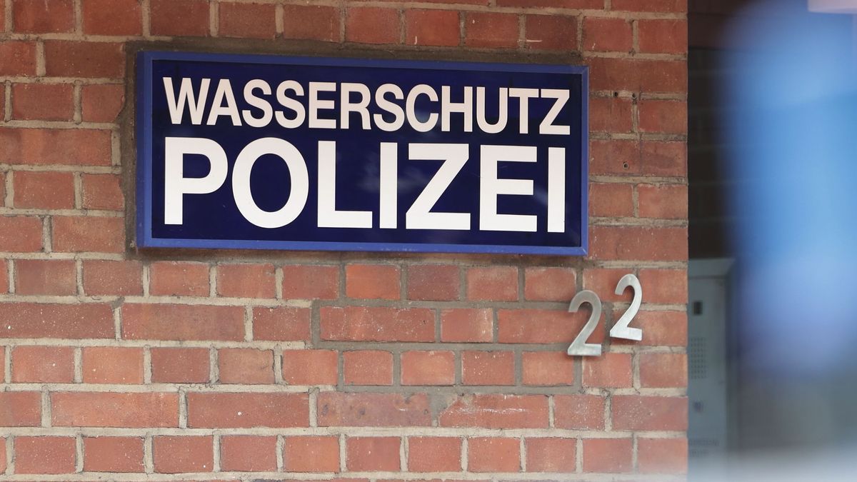 Wasserschutzpolizei Bremenn entdeckt bei Kontrolle Umweltsünder