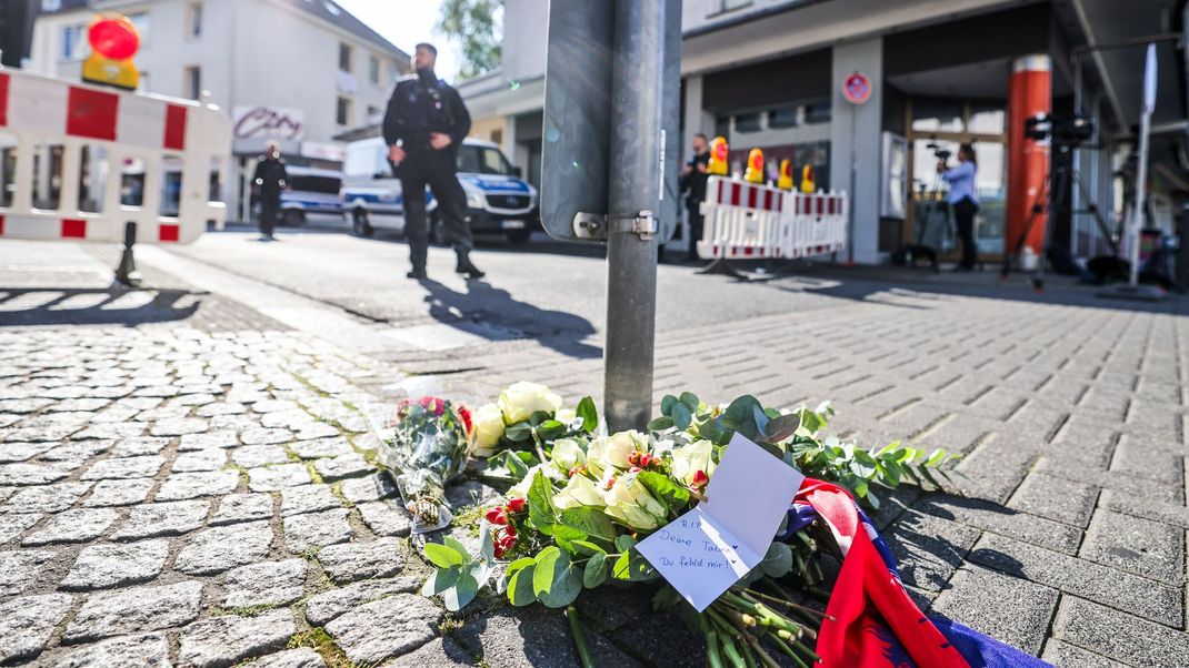 In Solingen kam es zu einem möglichen Terrorakt mit Messern - die Koalitionspartner der Ampel kündigen Verschärfungen an.