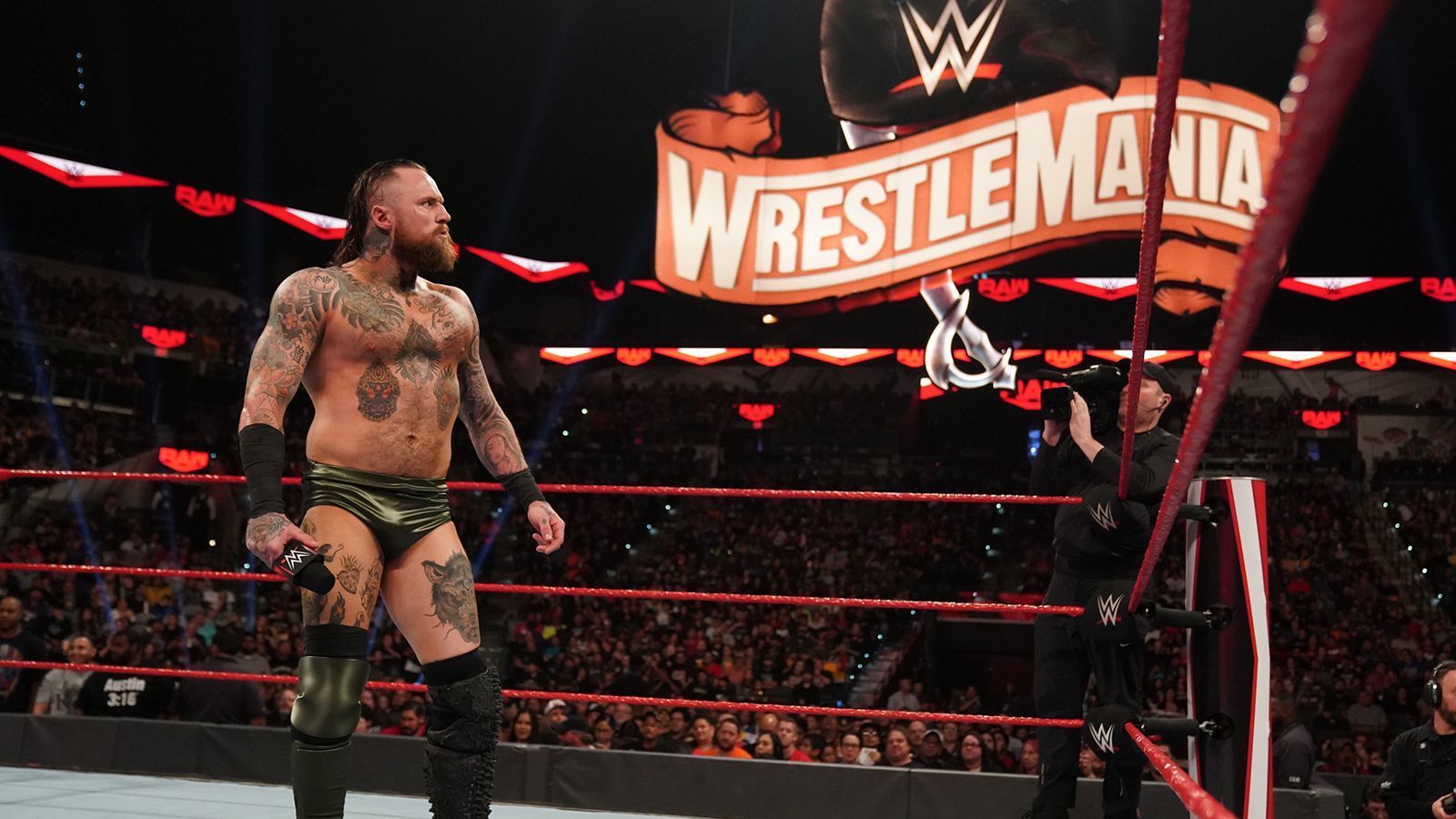 
                <strong>Aleister Black vs. Bobby Lashley (with Lana)</strong><br>
                Der Niederländer gegen den Mann, der einst für Donald Trump bei WrestleMania 23 einen Sieg eingefahren hat. Sorry, Bobby, aber das können wir dir nicht verzeihen. Deshalb kann es nur einen Sieger geben.ran-Prognose: Aleister Black
              