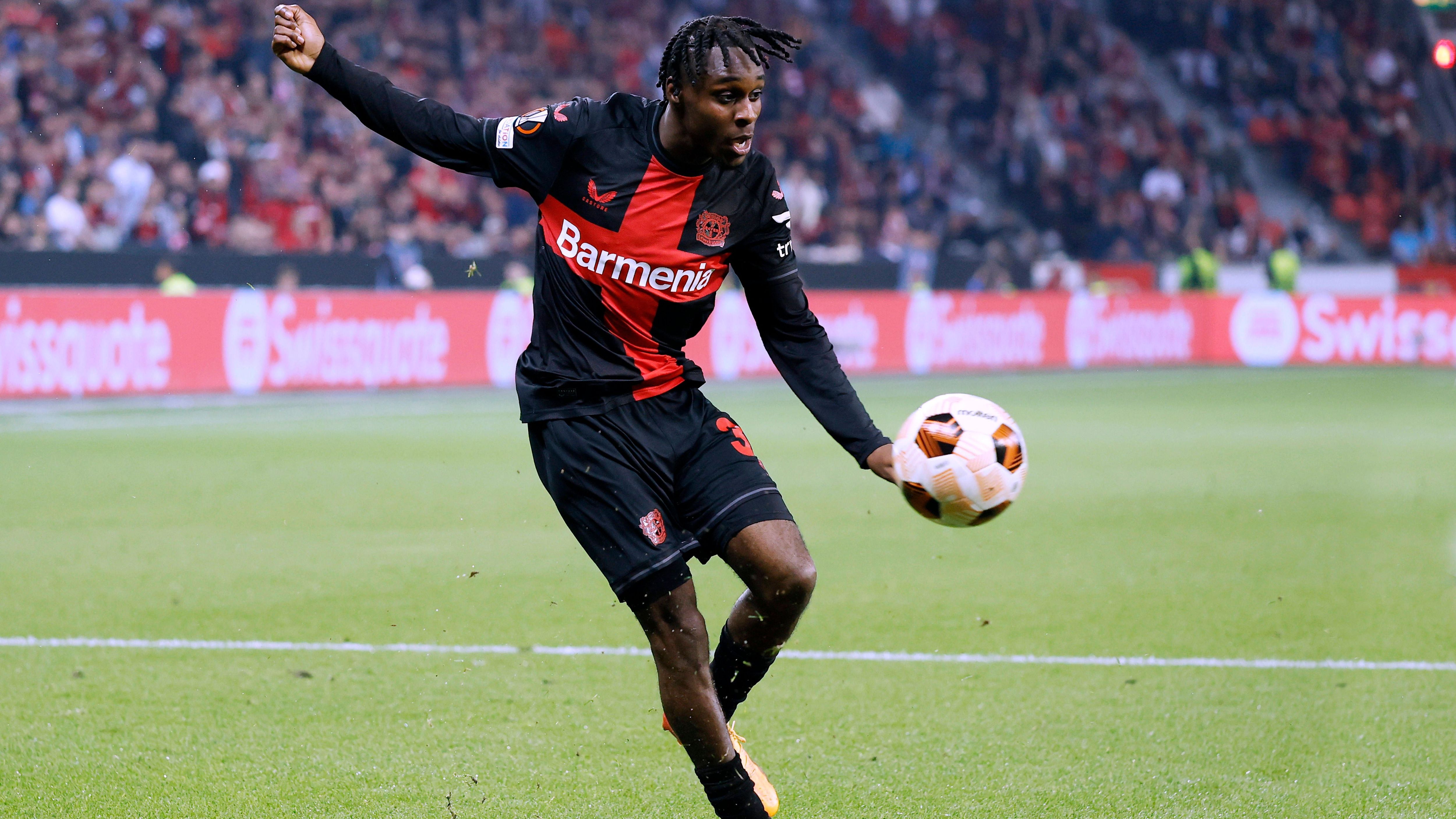 <strong>Rechte Außenbahn: Jeremie Frimpong (Bayer 04 Leverkusen)</strong><br>Einsätze: 31<br> Tore: 9<br>Vorlagen: 9<br>Marktwert: 50 Millionen Euro