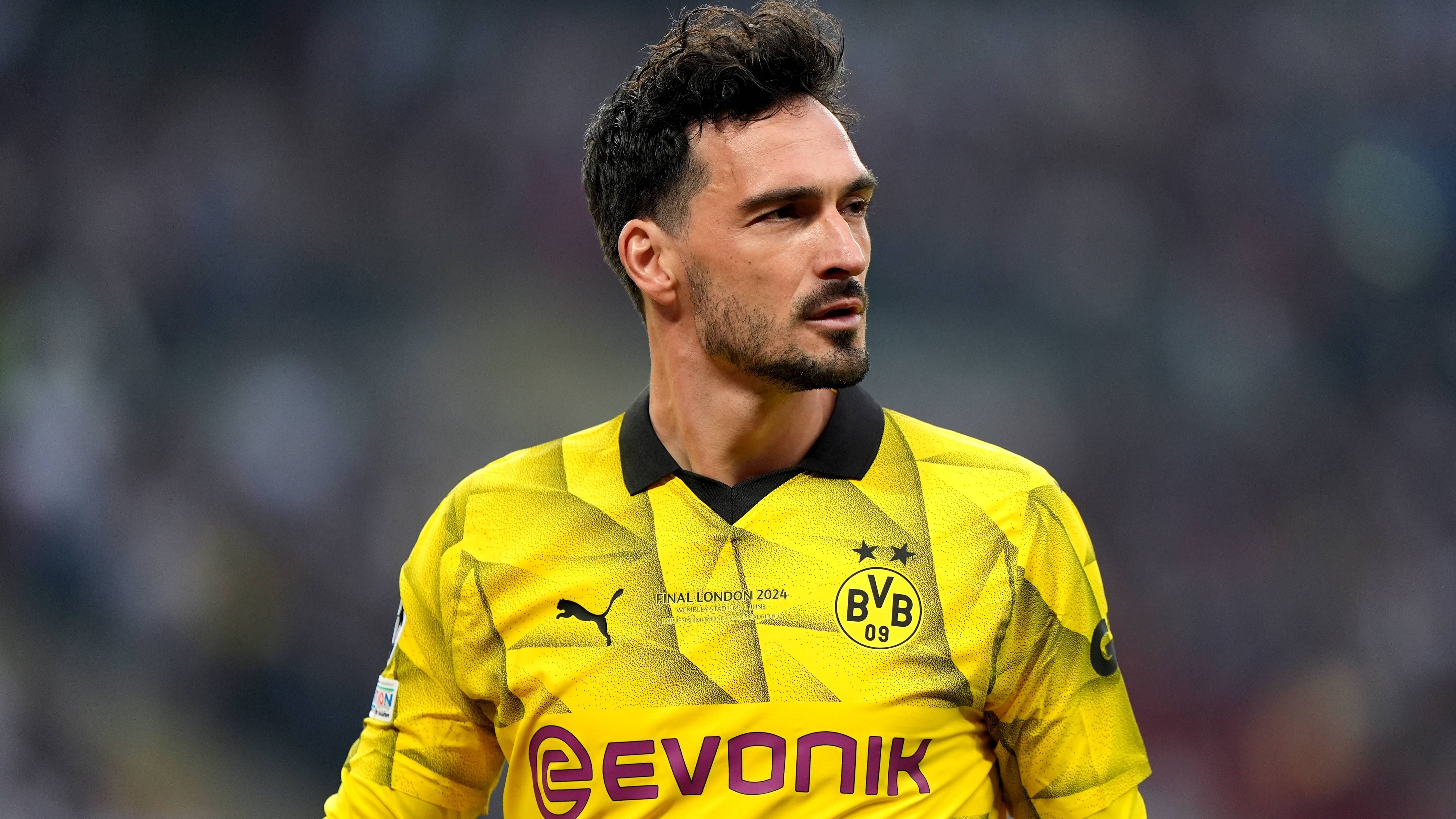 <strong>Mats Hummels (vereinslos)</strong><br>- Marktwert: 5 Millionen Euro<br>- Position: Innenverteidigung<br>- Interessenten: Real Sociedad, West Ham United, Brighton &amp; Hove Albion