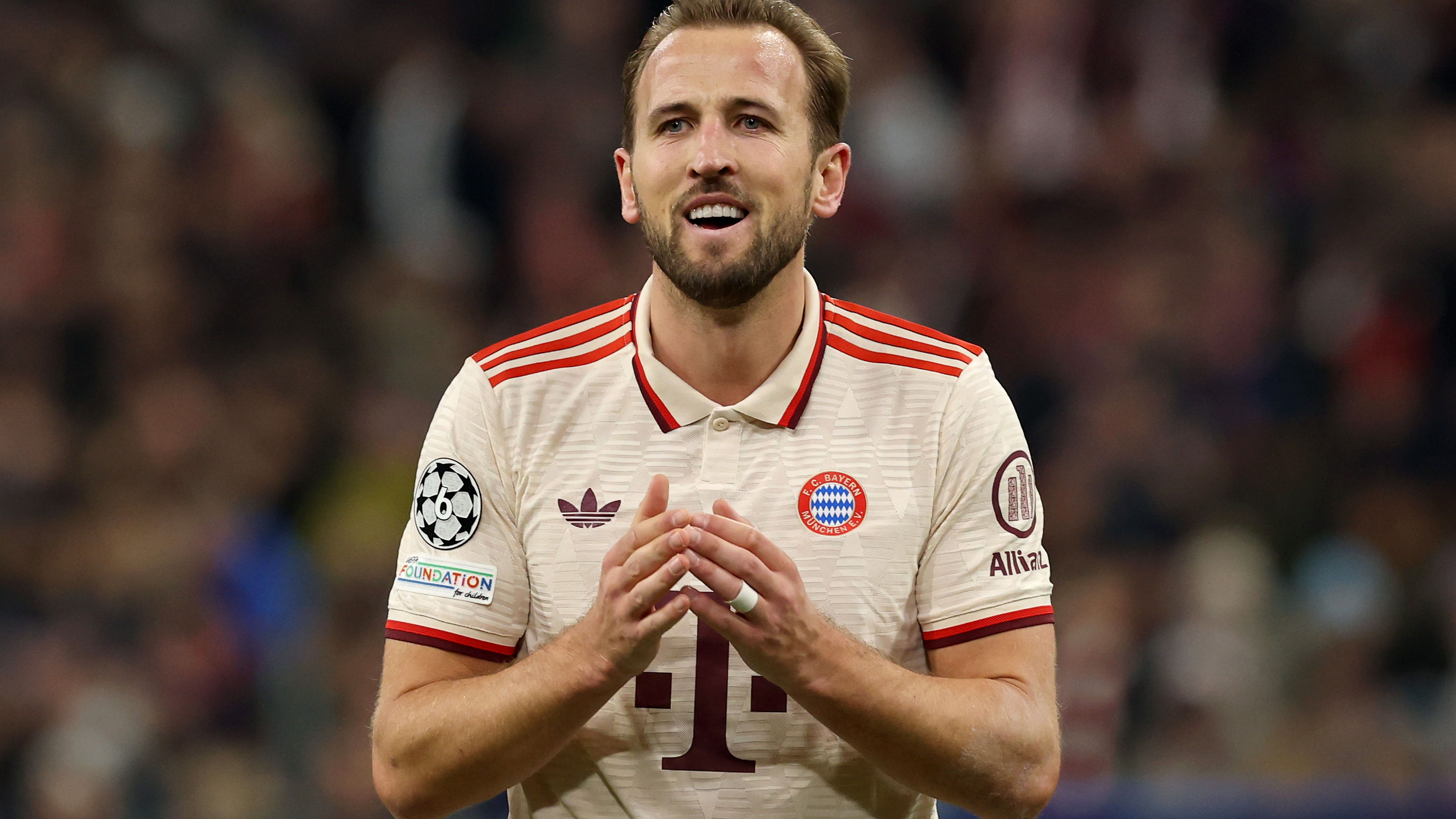 <strong>Harry Kane ist der Top-Torjäger</strong><br>Die Bayern haben außerdem den gefährlichsten Torjäger der Bundesliga in ihren Reihen. 14 Tore erzielte Harry Kane bisher in elf Spielen. Auch die Scorerwertung führt der Engländer mit unglaublichen 23 Punkten an.