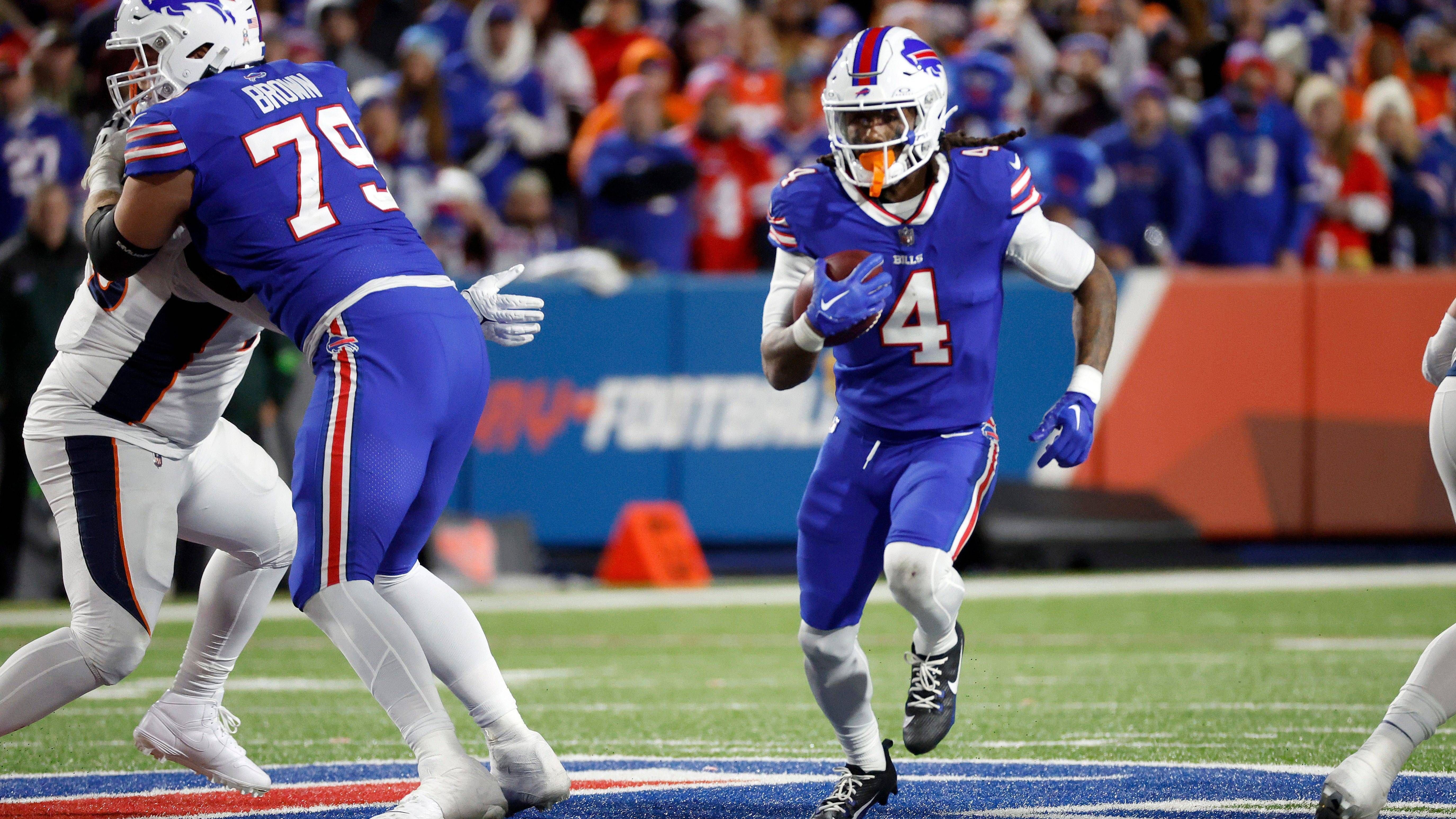 <strong>Buffalo Bills</strong><br>Offense:&nbsp;<br>Passing Yards - 253,6 pro Spiel<br>Rushing Yards - 116,5 pro Spiel<br>Overall Yards -&nbsp;370,1/Spiel<br>Punkte - 26,2 pro Spiel<br>Defense:<br>Passing Yards - 215,4&nbsp;pro Spiel<br>Rushing Yards - 115,2&nbsp;pro Spiel<br>Overall Yards - 330,6&nbsp;pro Spiel<br>Punkte - 18,4 pro Spiel