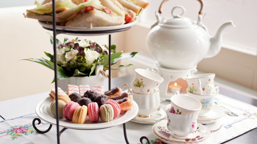 Noch auf der Suche nach einer Tradition für den Nachmittag? Dann ist die English Tea Time genau das Richtige für dich.
