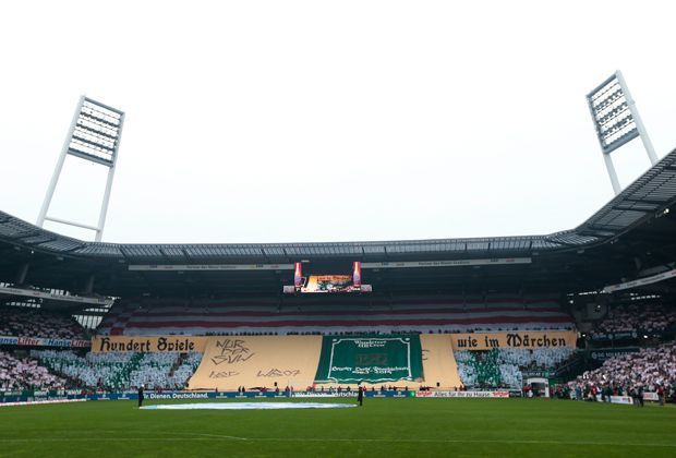 
                <strong>Platz 7: SV Werder Bremen (180 Euro)</strong><br>
                Platz sieben holt sich der SV Werder Bremen. Der Verein schrammte nur knapp an der Europa-League-Qualifikation vorbei und verlangt für eine Stehplatz-Dauerkarte 180 Euro.
              