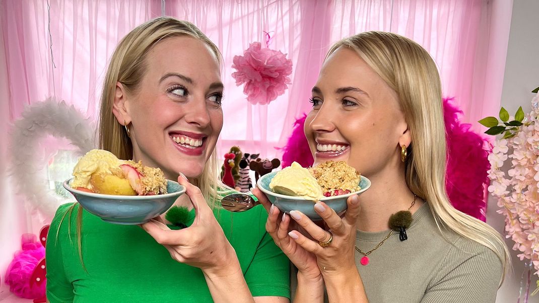 Pfirsich Crumble mit Vanilleeis von Lynn und Lissa