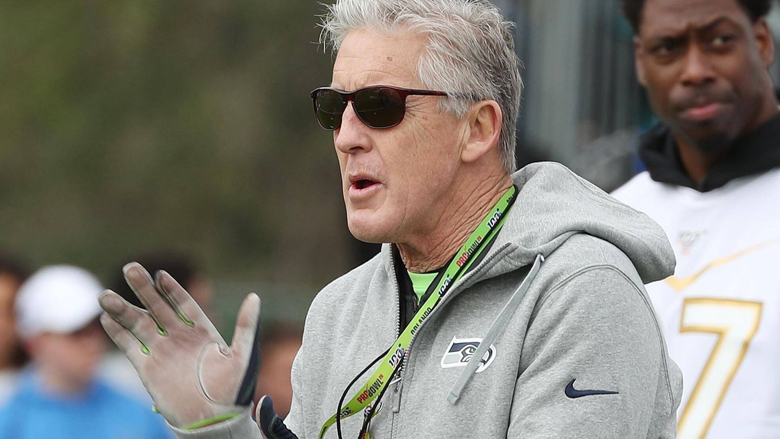 
                <strong>Seattle Seahawks</strong><br>
                OTA Offseason Workouts: 23. Mai, 25. - 26. Mai, 31. Mai, 2. - 3. Juni, 13. - 15. JuniMandatory Minicamp: 7. - 9. JuniRookie Minicamp: 6. - 8. Mai
              