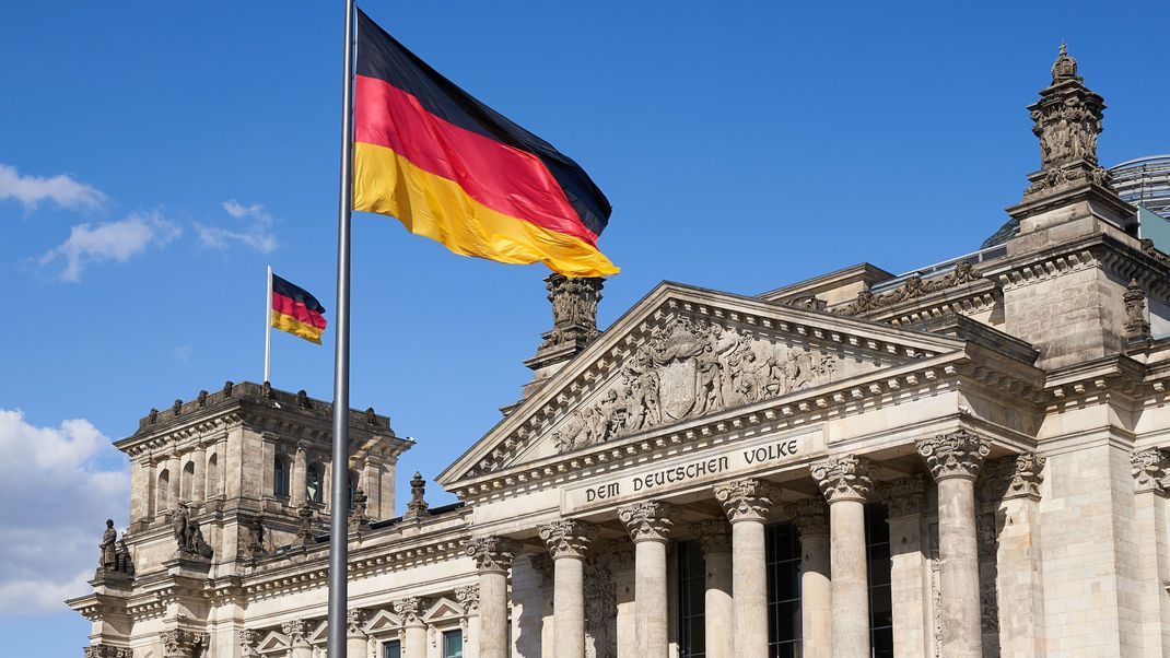 Berlin_Reichtagsgebäude_Deutscher Bundestag