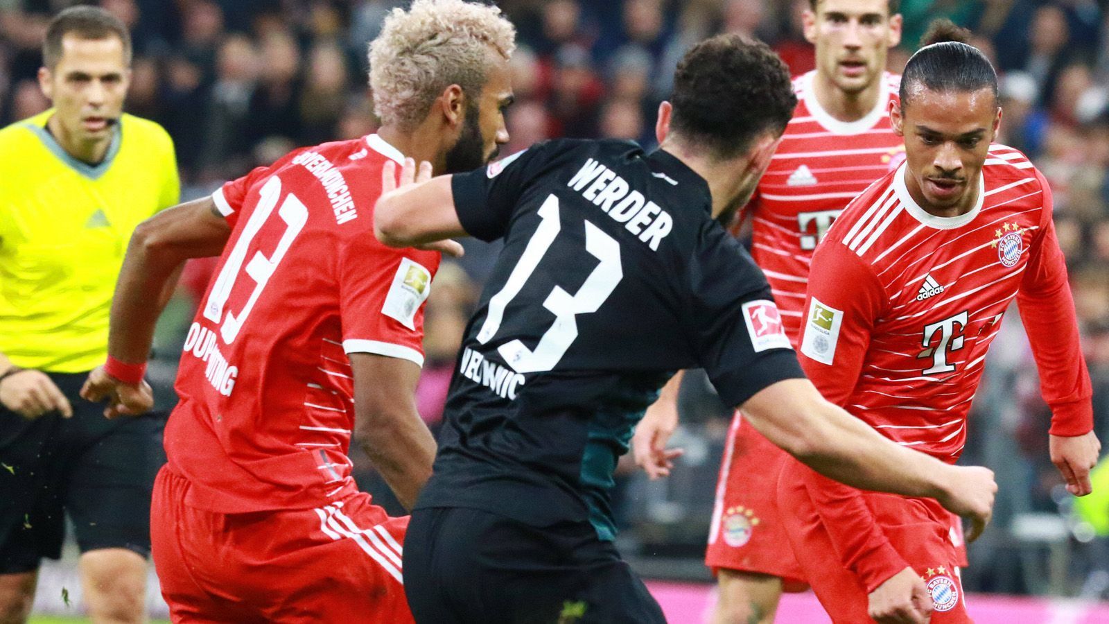 
                <strong>Milos Veljkovic</strong><br>
                Grätscht vor dem vierten Gegentor komplett ins Leere. Kann seine Abwehr gegen den bayerischen Sturmlauf nur schwer zusammenhalten. Nicht überraschend, dass er in der Pause durch Niklas Stark ersetzt wird. ran-Note: 5
              