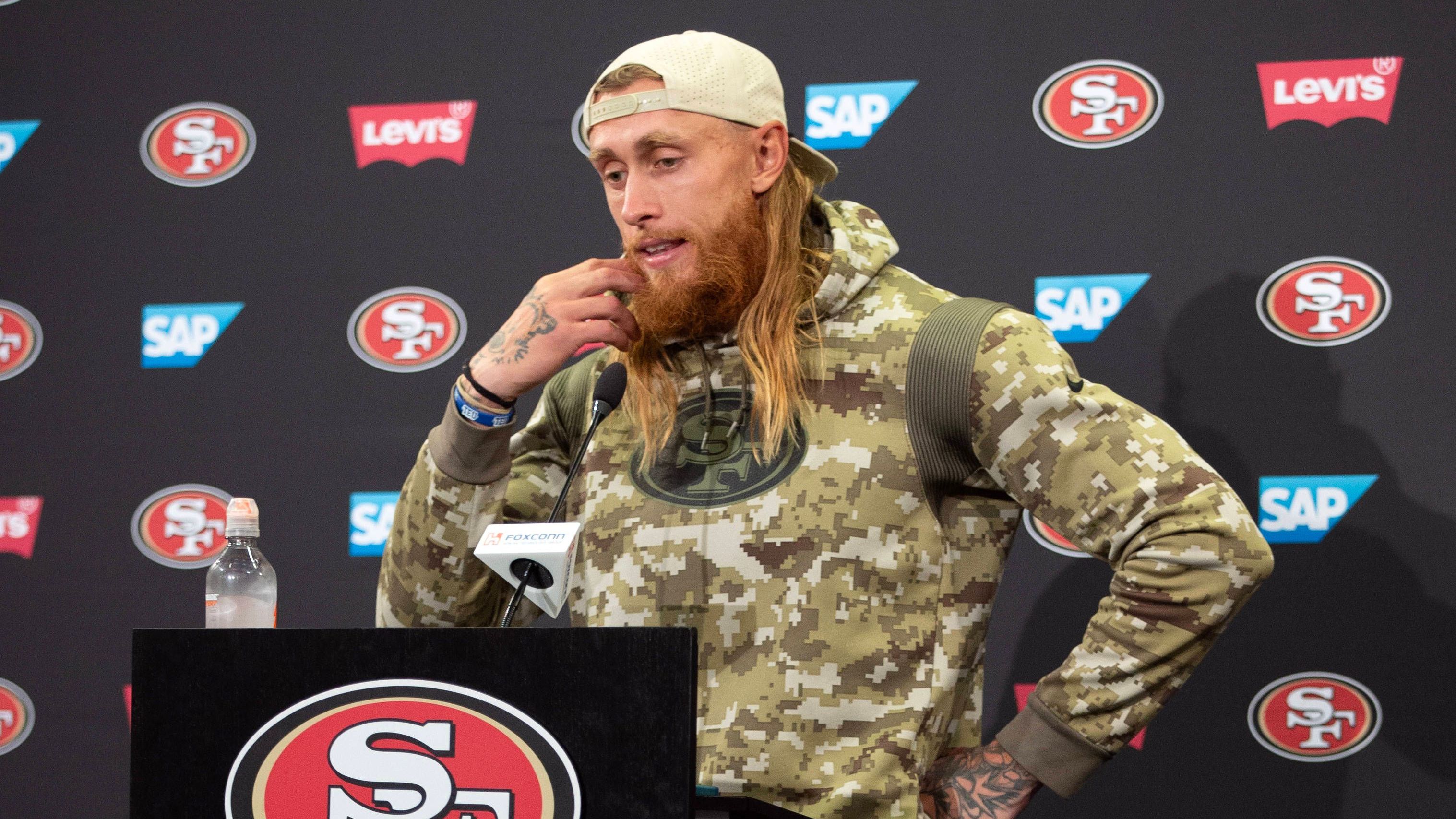 <strong>NFL-Umfrage: Die besten Tight Ends 2025</strong><br>Jeder Teilnehmer erstellte eine persönliche Top-10, aus diesen Ergebnissen, mehreren Interviews und Videoanalysen bastelte "ESPN" eine eigene Liste. Im Falle eines Gleichstandes wurden zusätzliche Gespräche geführt. <strong><em>ran</em></strong> zeigt die zehn besten Tight Ends laut der Umfrage.