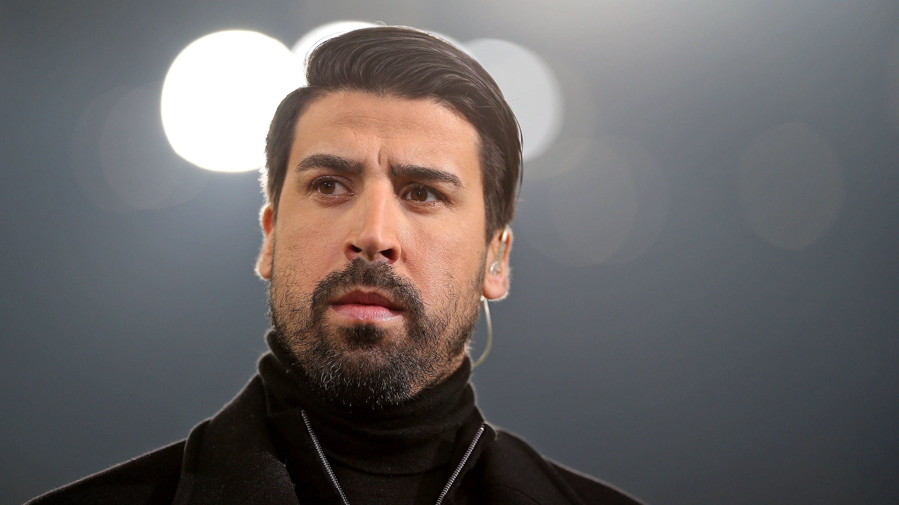 <strong>Deutschland: Sami Khedira</strong><br>Alter: 36<br>Position: Zentrales Mittelfeld<br>Klubs: u.a. VfB Stuttgart, Real Madrid, Juventus Turin