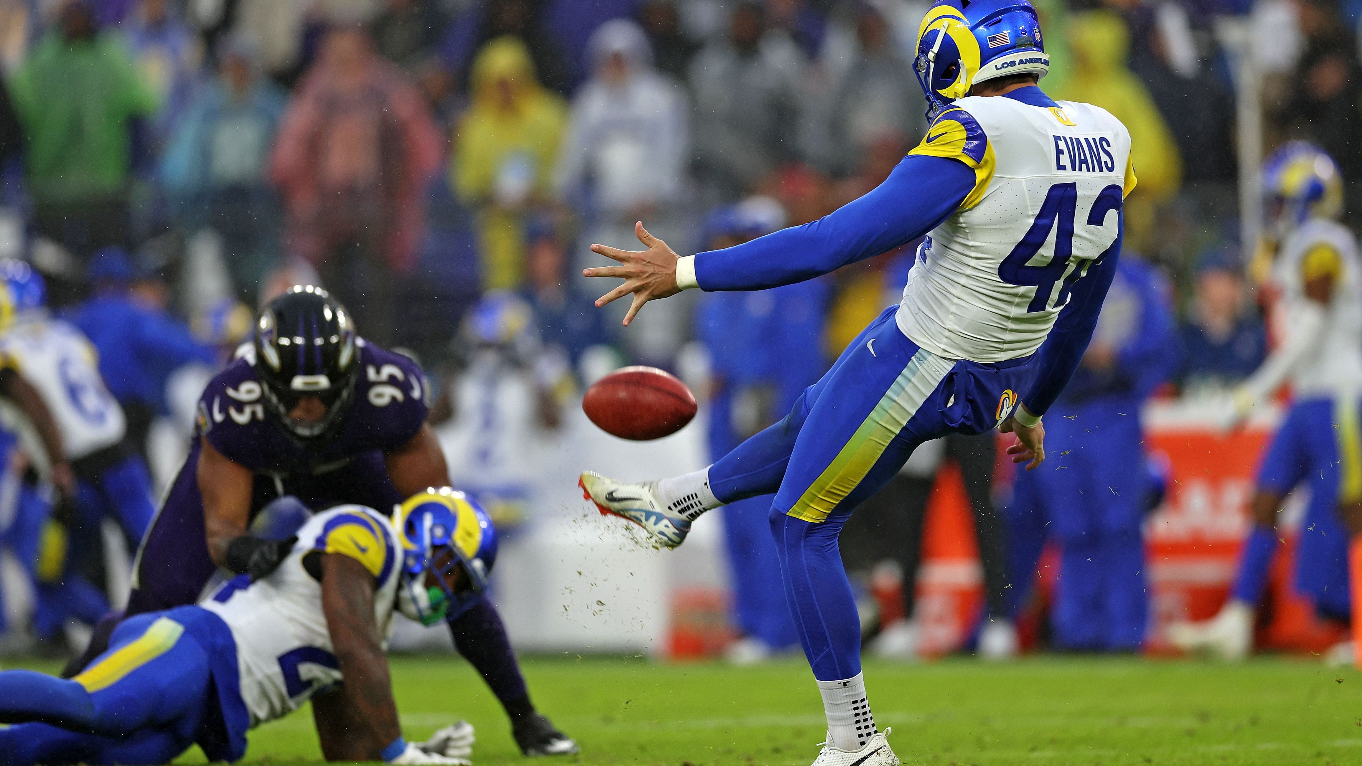 <strong>Platz 25: Los Angeles Rams - 81 Drives</strong>&nbsp;<br>Davon Punts: 63<br>Davon Turnover: 18