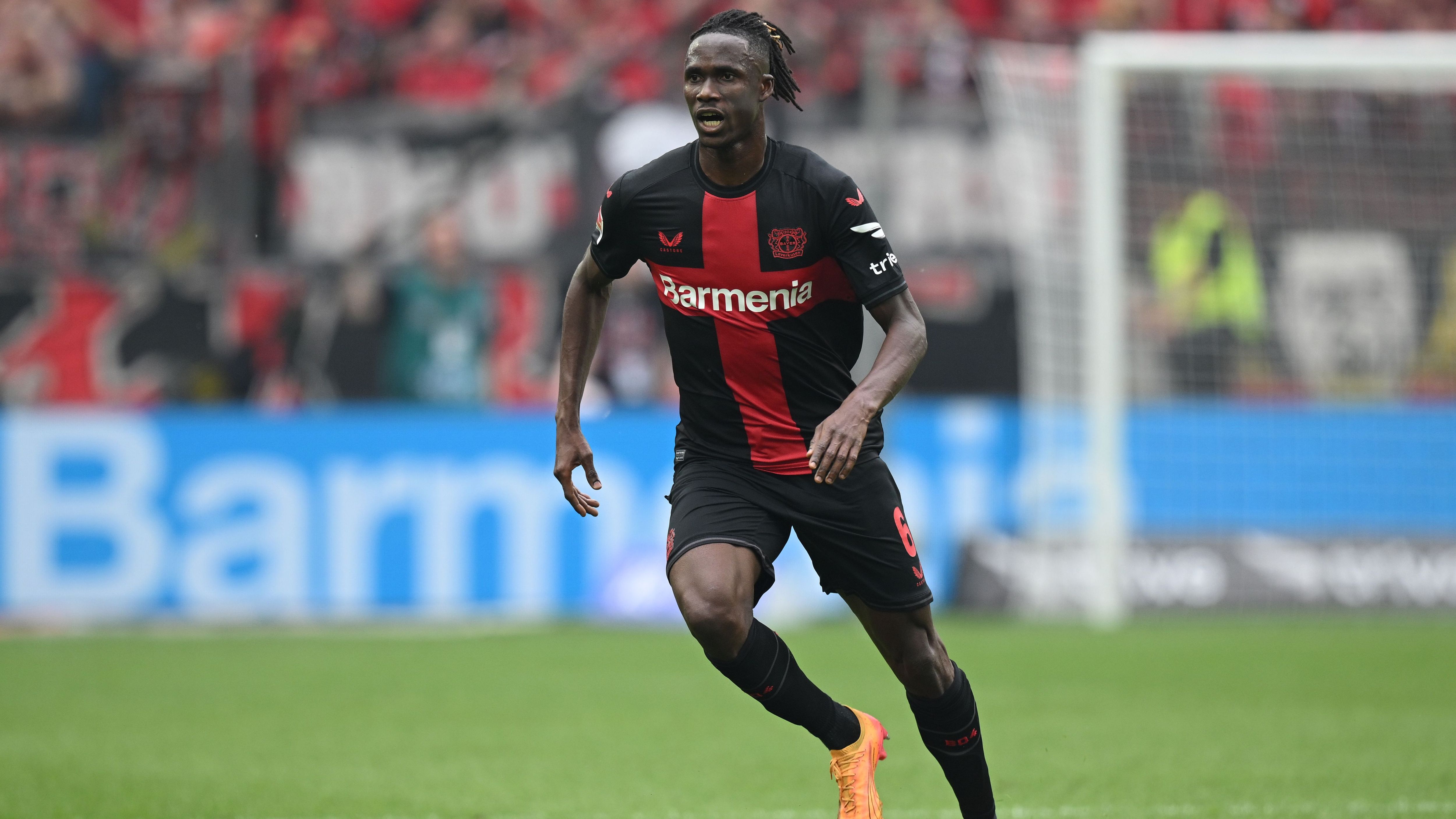 <strong>Odilon Kossounou</strong><br>Der 23-Jährige hat eine unglückliche Rückrunde hinter sich, ist aber ein großes Abwehr-Talent. Vertraglich ist der Innenverteidiger noch bis 2026 gebunden. Relevante Gerüchte bezüglich eines Abgangs gibt es aktuell nicht.
