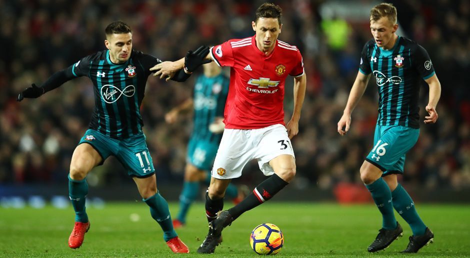 
                <strong>Defensives Mittelfeld: Nemanja Matic</strong><br>
                Nemanja Matic ist der Abräumer vor der Abwehr. Für 44,7 Millionen Euro wechselte der 29-Jährige Serbe vom FC Chelsea zu Manchester United.
              