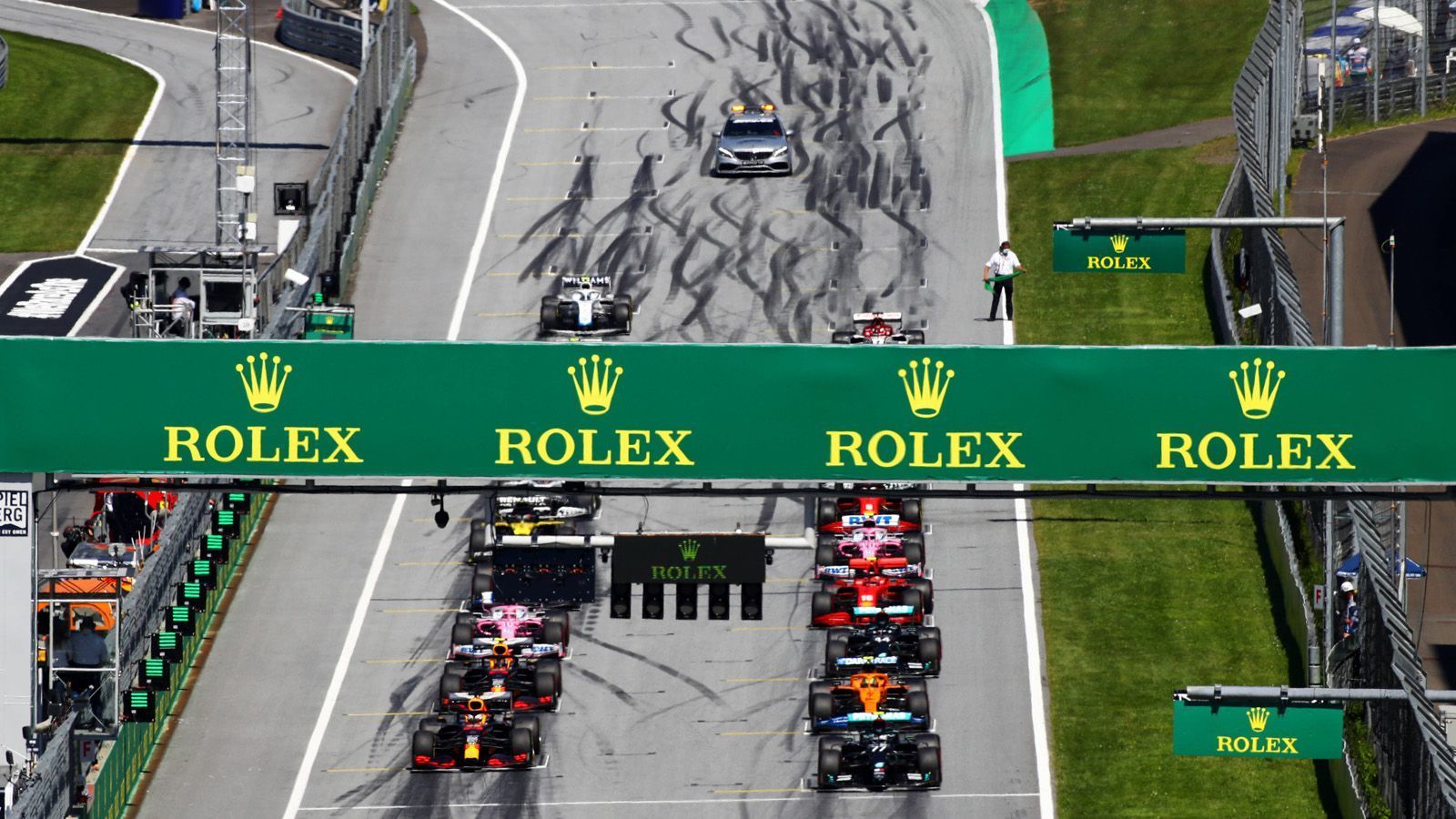 
                <strong>2. Rennen Spielberg: Grand Prix der Steiermark</strong><br>
                Ort: Red Bull RingDatum: 12. Juli 2020Sieger: Lewis Hamilton
              