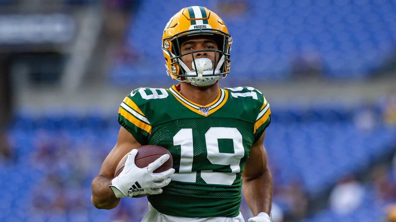 
                <strong>Equanimeous St. Brown</strong><br>
                - seit 2018 Wide Receiver der Green Bay Packers- 24 Einsätze, 28 Receptions für 445 Yards, ein Run für fünf Yards, ein Touchdown- 207. Pick des Draft 2018
              