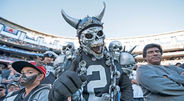 
                <strong>Platz 20: Oakland Raiders</strong><br>
                Finanzieller Aufwand: 31.Social Media Support: 22.Fanbase auswärts: 3.
              